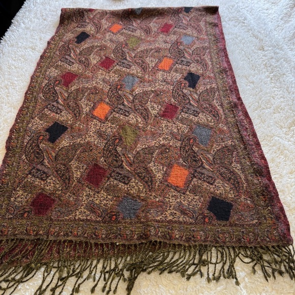 LUCKY BRAND Scarf 100% Wool Paisley Wrap Shawl Fringe Red Orange  23" x 72" Vtg - Picture 3 of 6